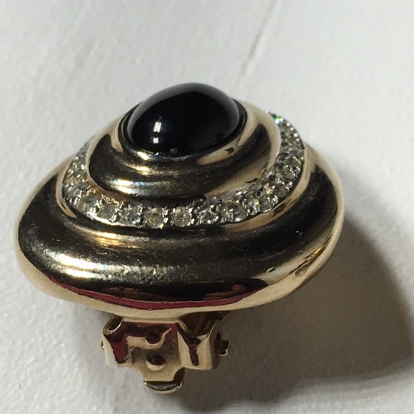 Vintage Sky Signed Onyx Stone Clip Earrings - Picture 4 of 8